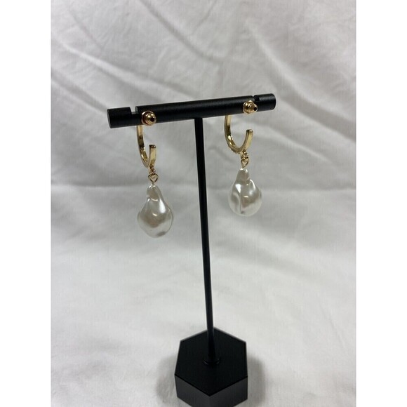 Pearl Drop Earrings Gold Tone Hoops Faux Diamonds Pearlcore - Picture 12 of 12
